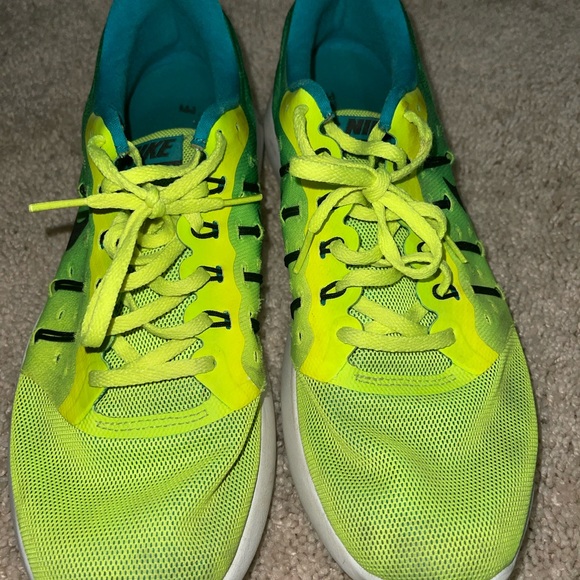 Nike Sneakers - Picture 6 of 7